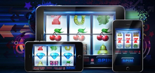 Play the best slot games and live dealer